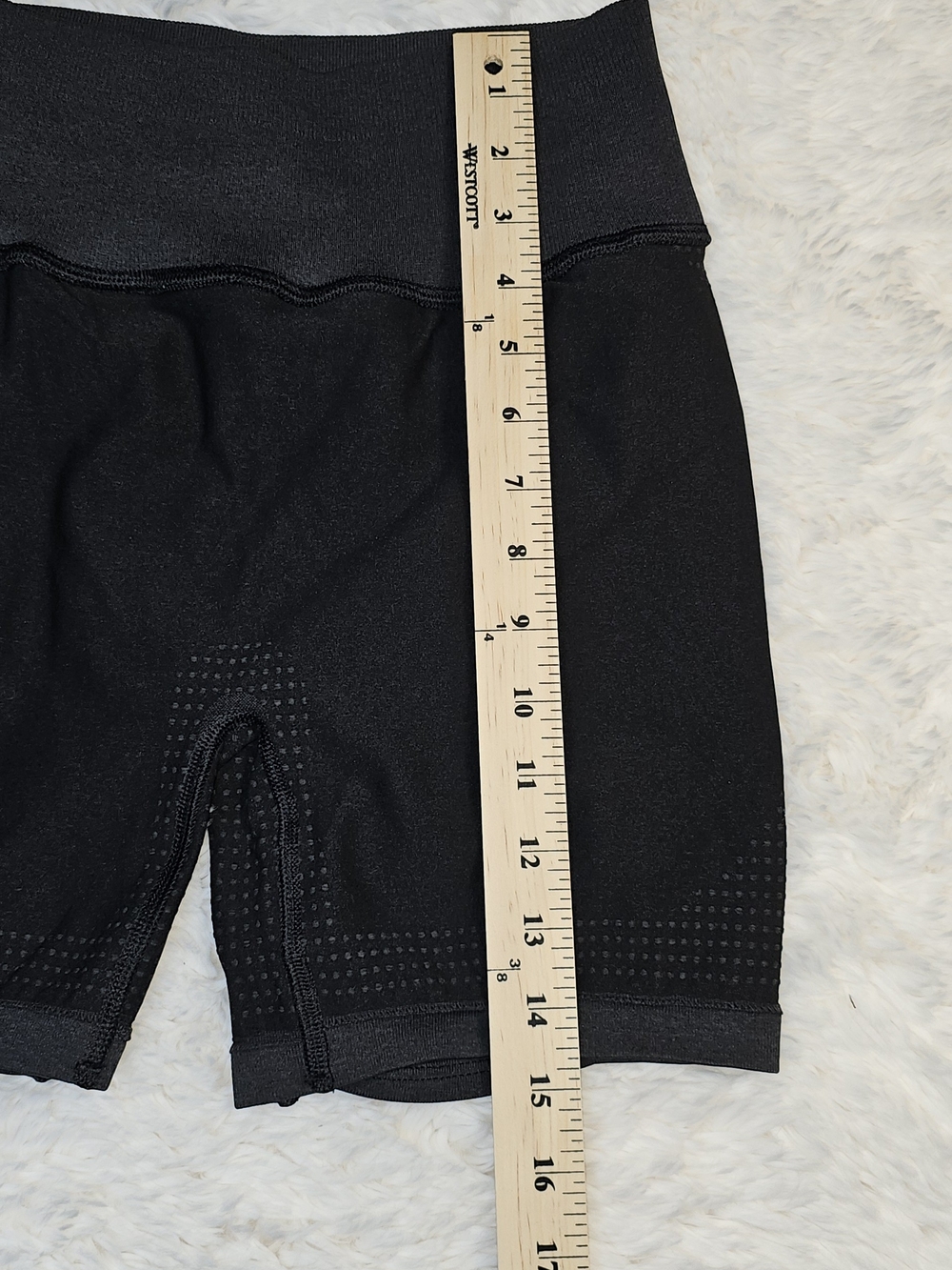 Gymshark Energy+ Seamless 2-in-1 Shorts - Black Marl - Size Medium - Picture 3 of 11